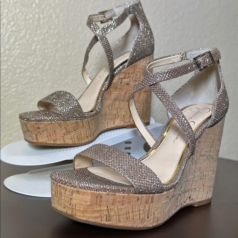 NEW Jessica Simpson Wedge Sandals – Glitter – Size 5.5 – New
